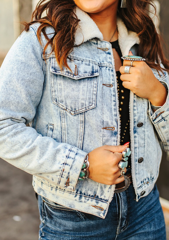 Women's Sherpa Lined Collared Denim Jacket