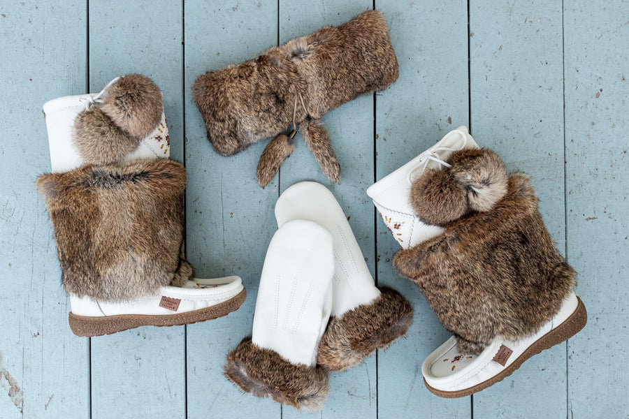 Women's White Leather Lined Mittens (Final Clearance)