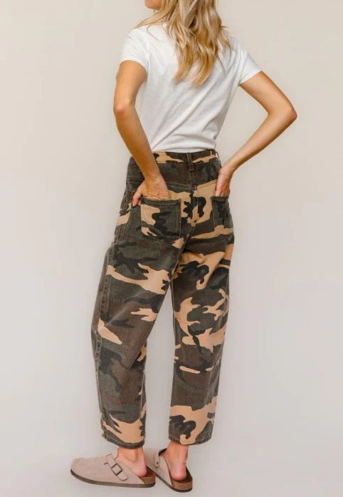 Women's Camo Relaxed Fit Boyfriend Jeans