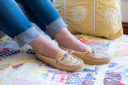 Leather moccasin slippers womens outlet