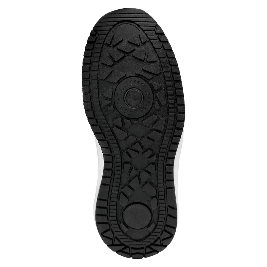 Grounding Lightweight Runners on FINAL CLEARANCE