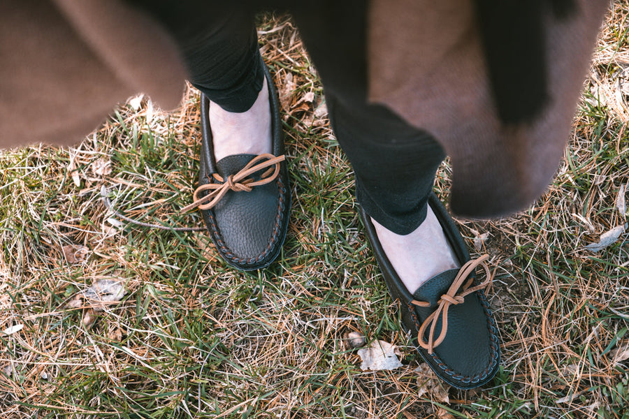 Women's Buffalo Hide Leather Earthing Moccasins