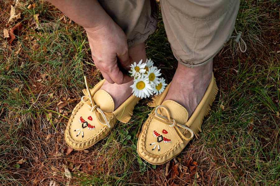 Women's Fringed Moose Hide Leather Earthing Moccasins